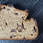 Detailaufnahme Oxbrot mit grober Porung und saftiger Krume, handwerklich gebacken